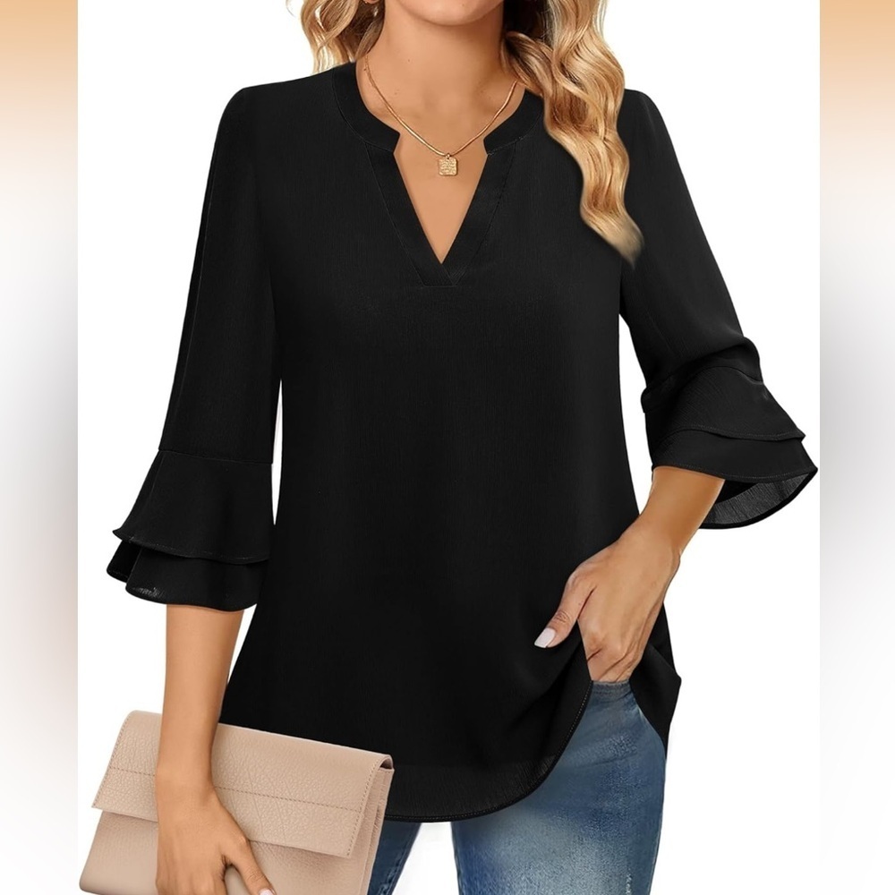 89. Black Women's Top NWOT Size Large